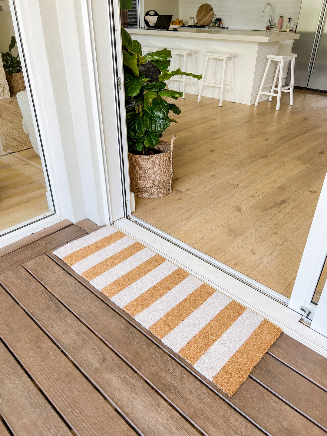 White Stripe Long Doormat